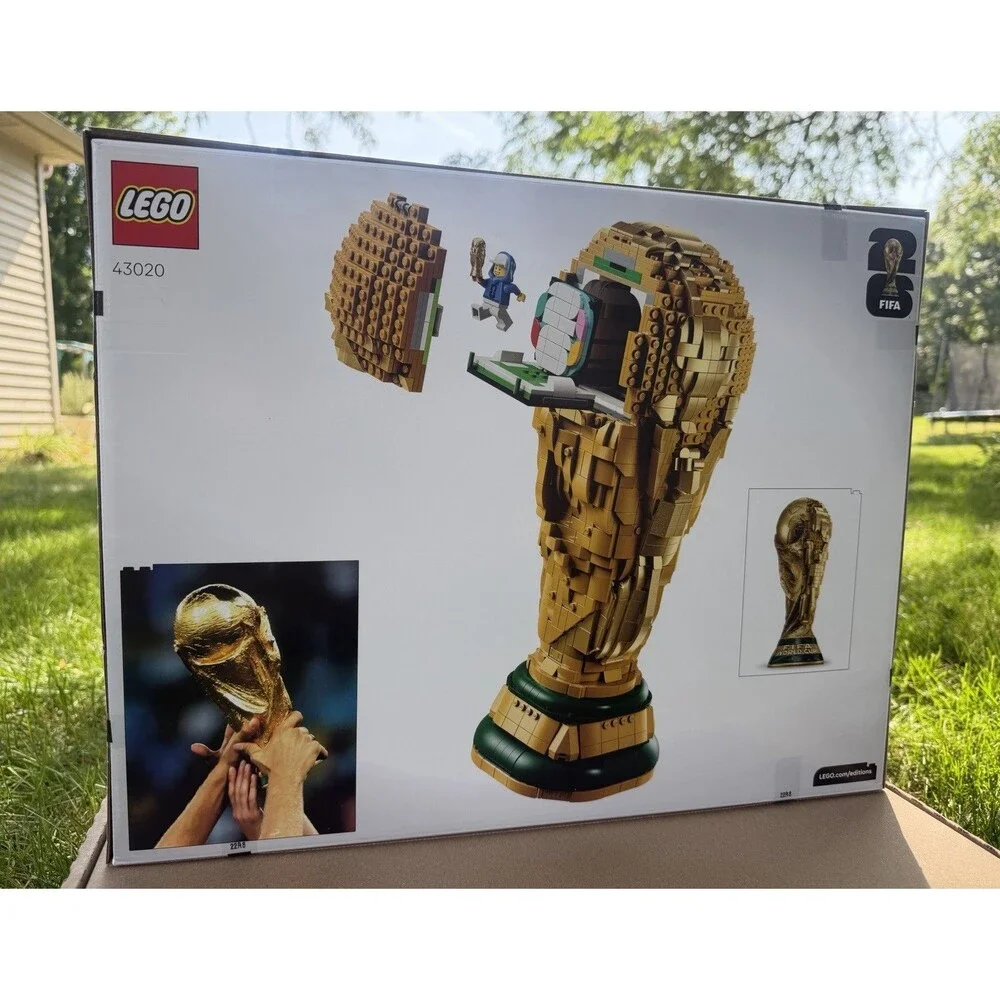 LEGO FIFA World Cup Official Trophy Building Set w/ World Cup 2026 Minifig 43020